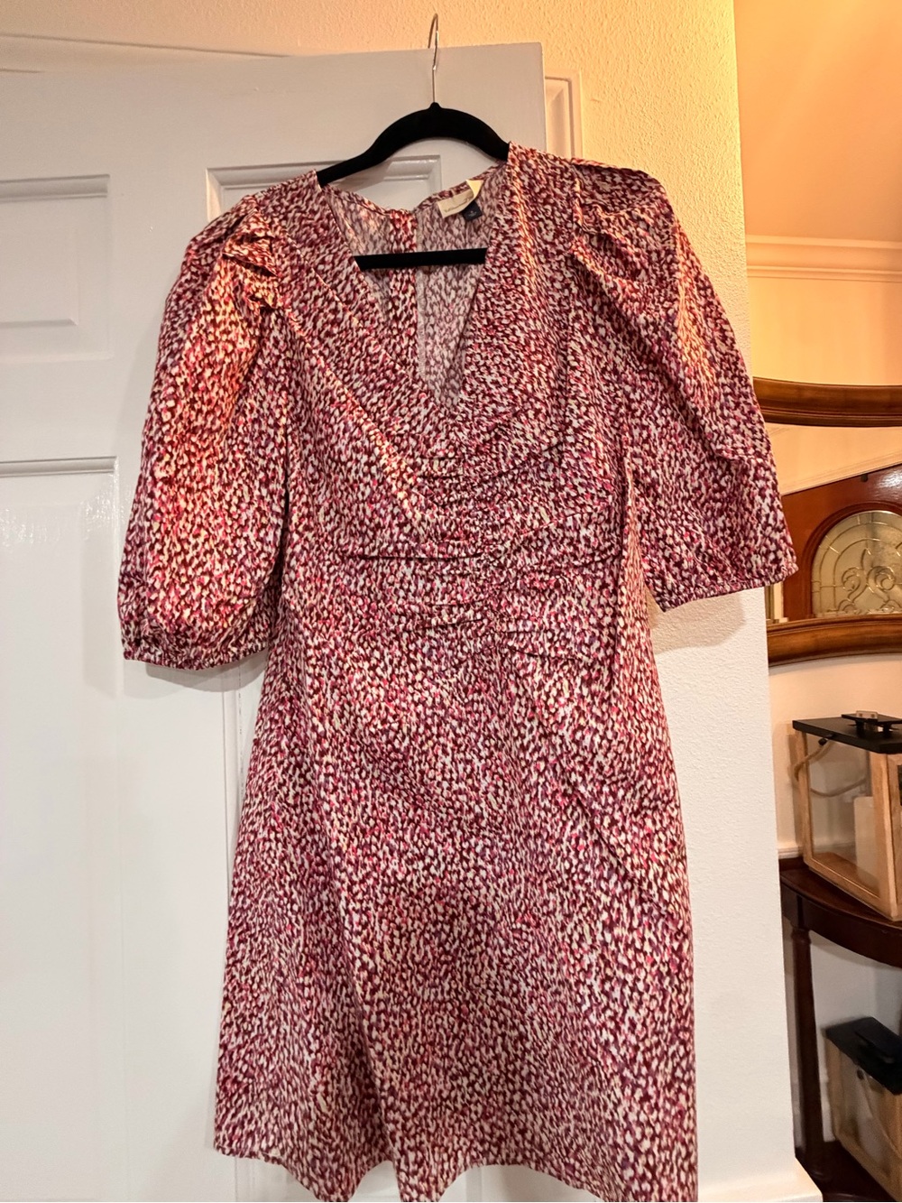 Universal Thread Pink Patterned V-Neck Puff-Sleeve Midi Dress